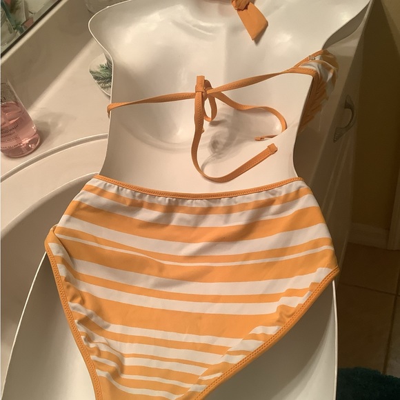 Bikini floral striped Reversible size 14/16 XL yellow stripped one side … - Picture 6 of 13